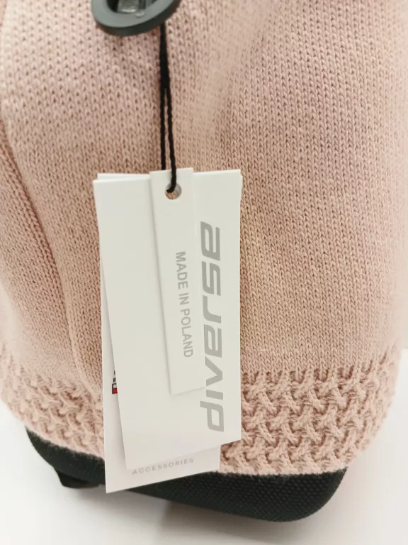 czapka-damska-zimowa-diverse-rozowa-z-pomponem-rozmiar-3806-16