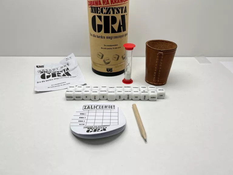 gra-planszowa-nieczysta-gra-zabawa-na-krawedzi-komplet-stan-11323-2