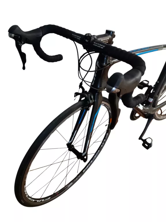 CAŁKOWICIE KARBONOWY ROWER VITUS VENON 28''