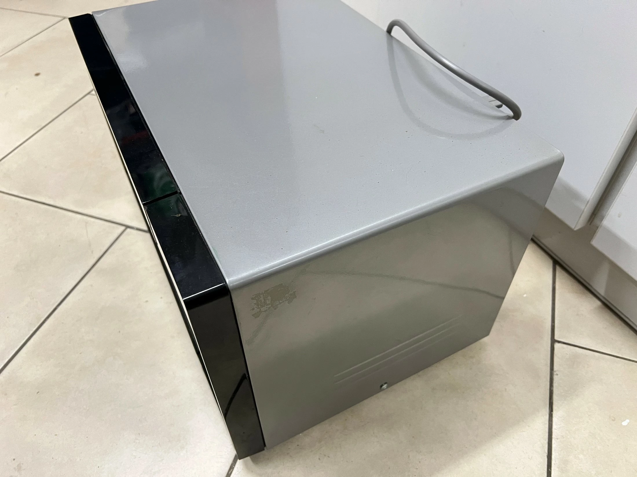 kuchenka-mikrofalowa-samsung-me73m-kolor-dominujacy-129357-8