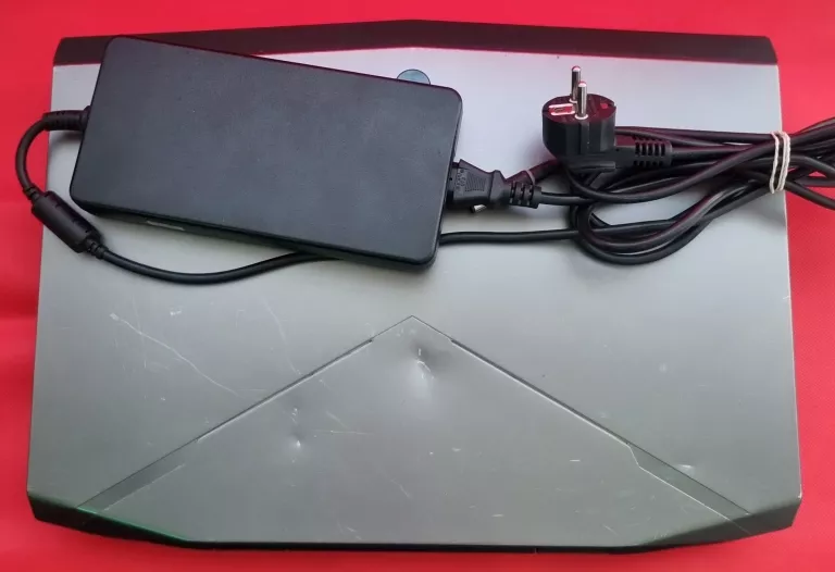 LAPTOP DELL ALIENWARE 17 R2