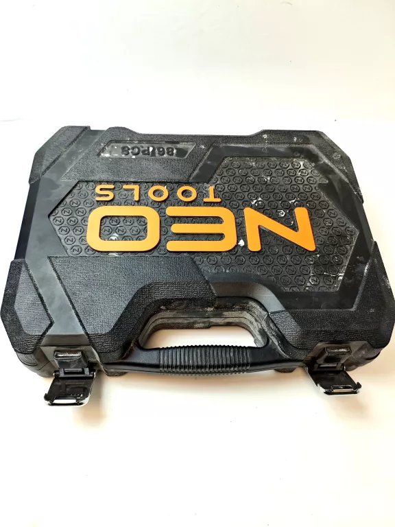 ZESTAW KLUCZY NEO TOOLS 86 PCS BRAKUJE NASADKI 13 I 17