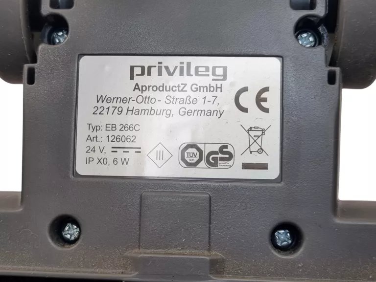 ODKURZACZ PIONOWY PRIVILEG VC-SP1002D-3 /KOMPLET