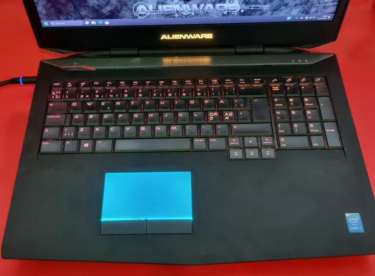 LAPTOP DELL ALIENWARE 17 R2
