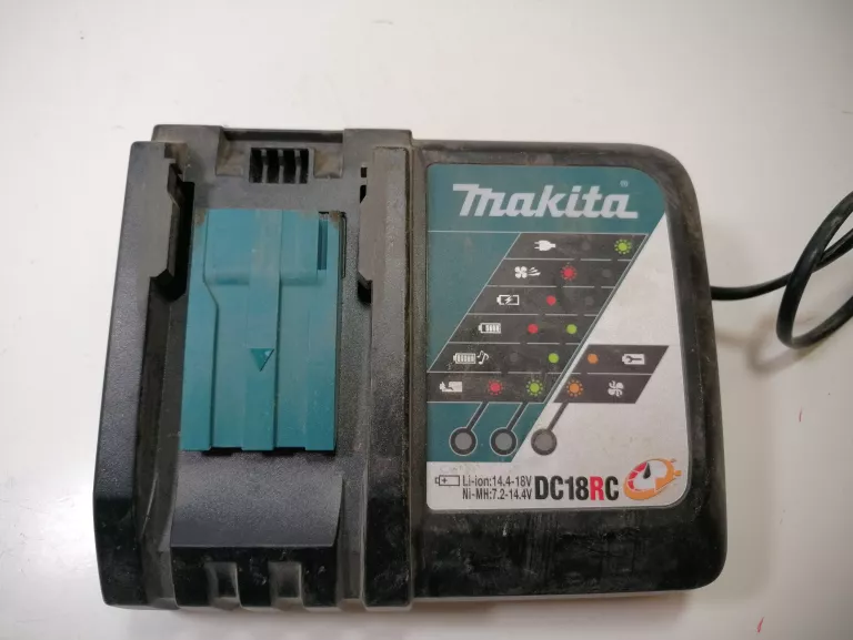 ŁADOWARKA  MAKITA DC18RC