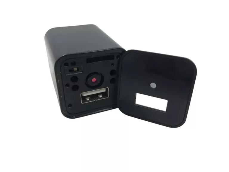 MINI KAMERA W ŁADOWARCE USB WI-FI