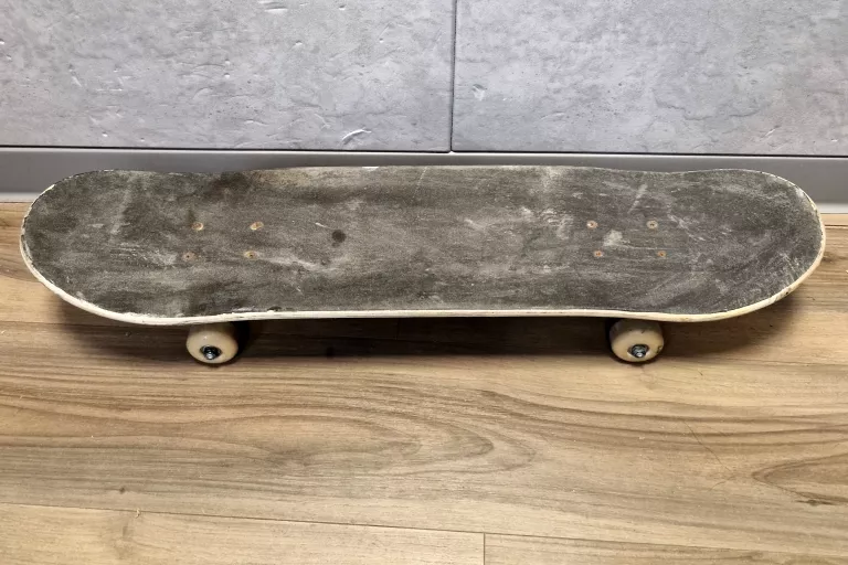 deskorolka-coolside-california-ean-gtin-5902786227839