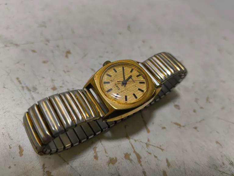 ZEGAREK DAMSKI ZARIA 17 JEWELS POZŁACANY