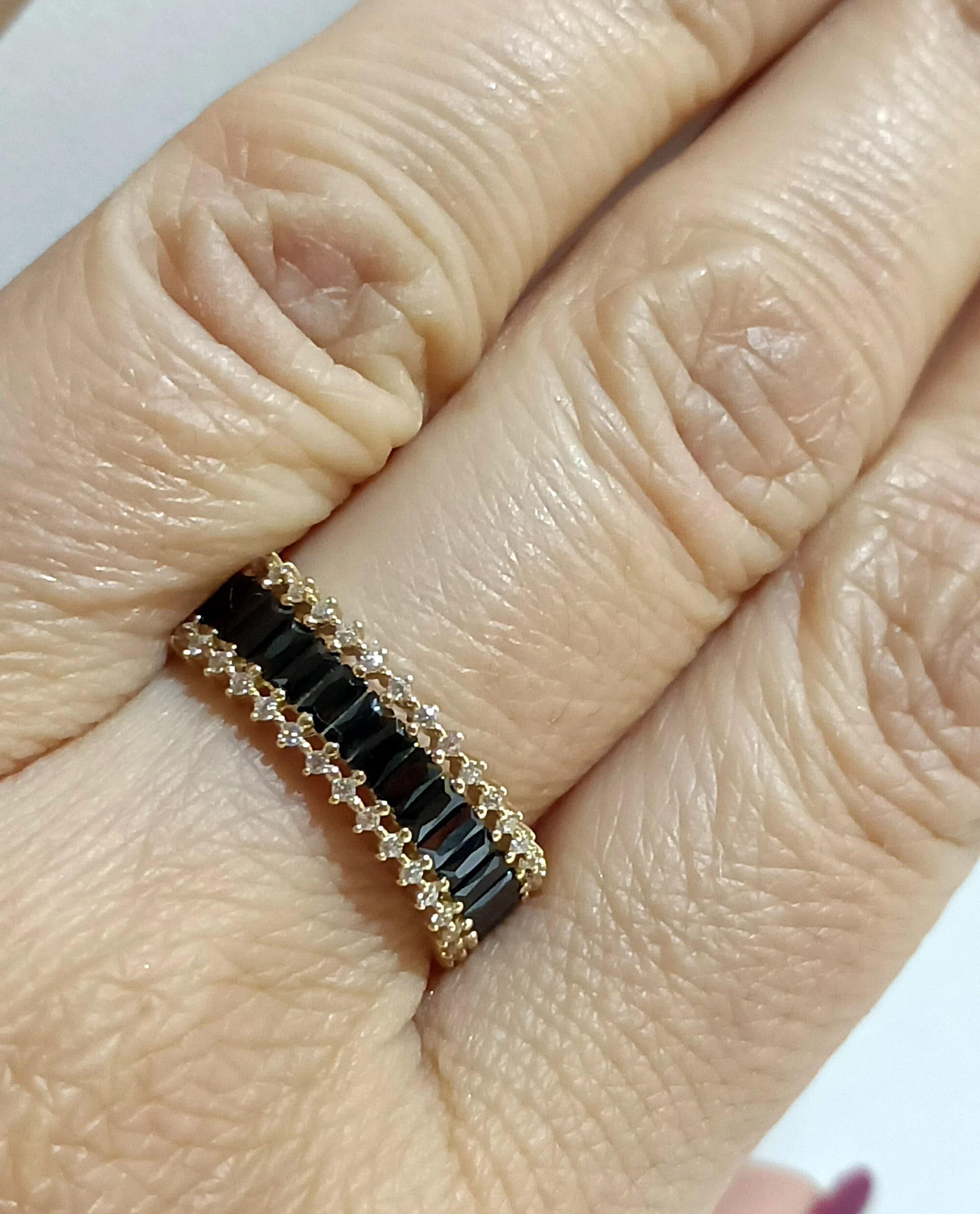 zloty-pierscionek-z-czarnymi-kamieniami-pr585-r16-material-15835-2