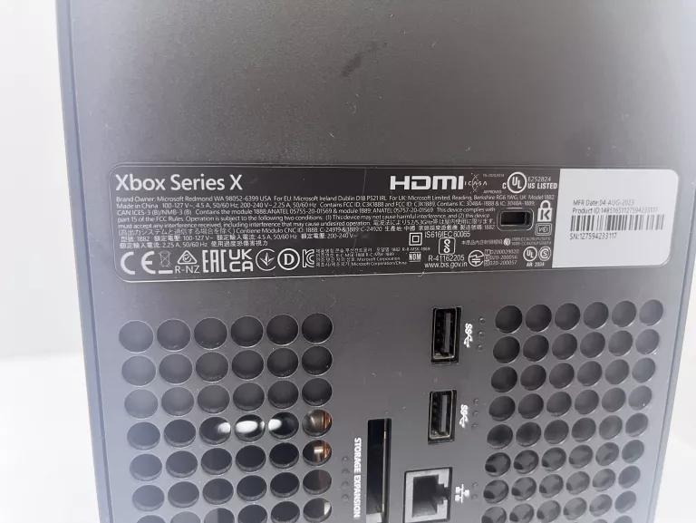 KONSOLA MICROSOFT XBOX SERIES X 1TB + 2 PADY GW DO 11.2025