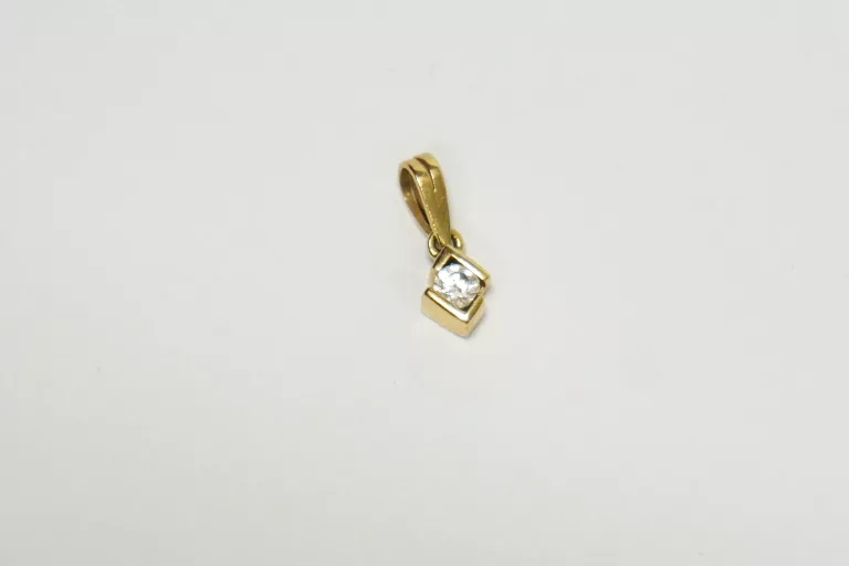 DELIKATNY ZŁOTY WISIOREK 1,02G  PR.585 14K