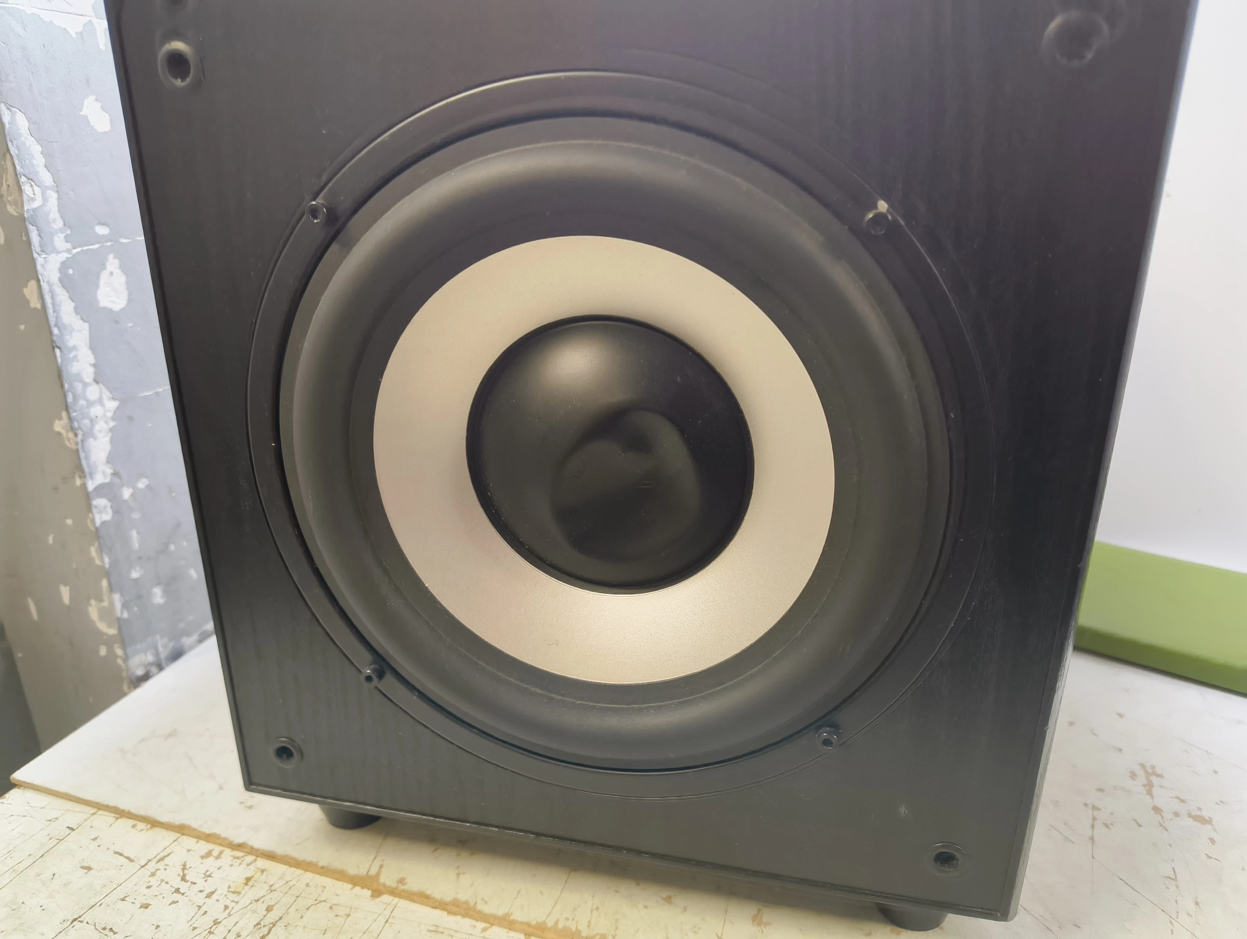 subwoofer-aktywny-wilson-sub-9-opis-ean-gtin-5903402873850