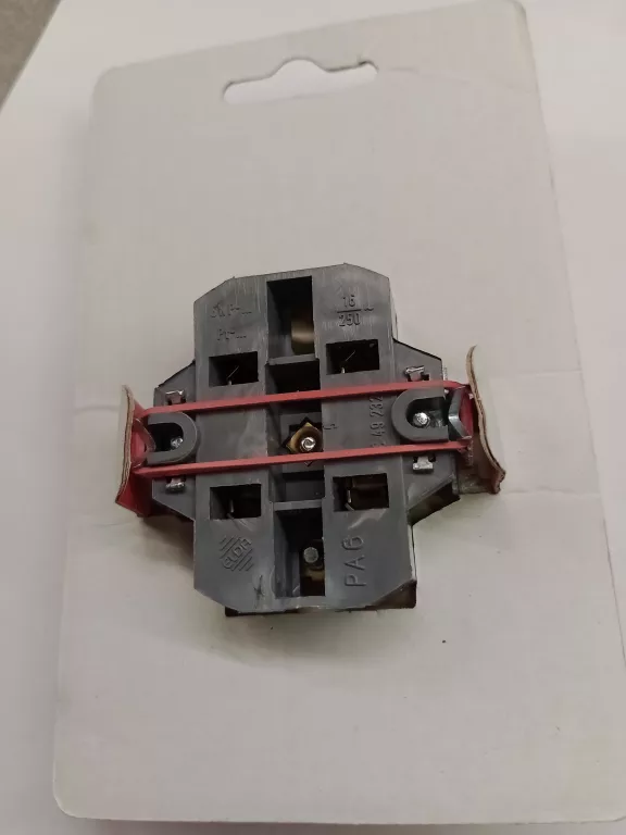 gniazdko-bingo-schneider-ean-gtin-7427287543