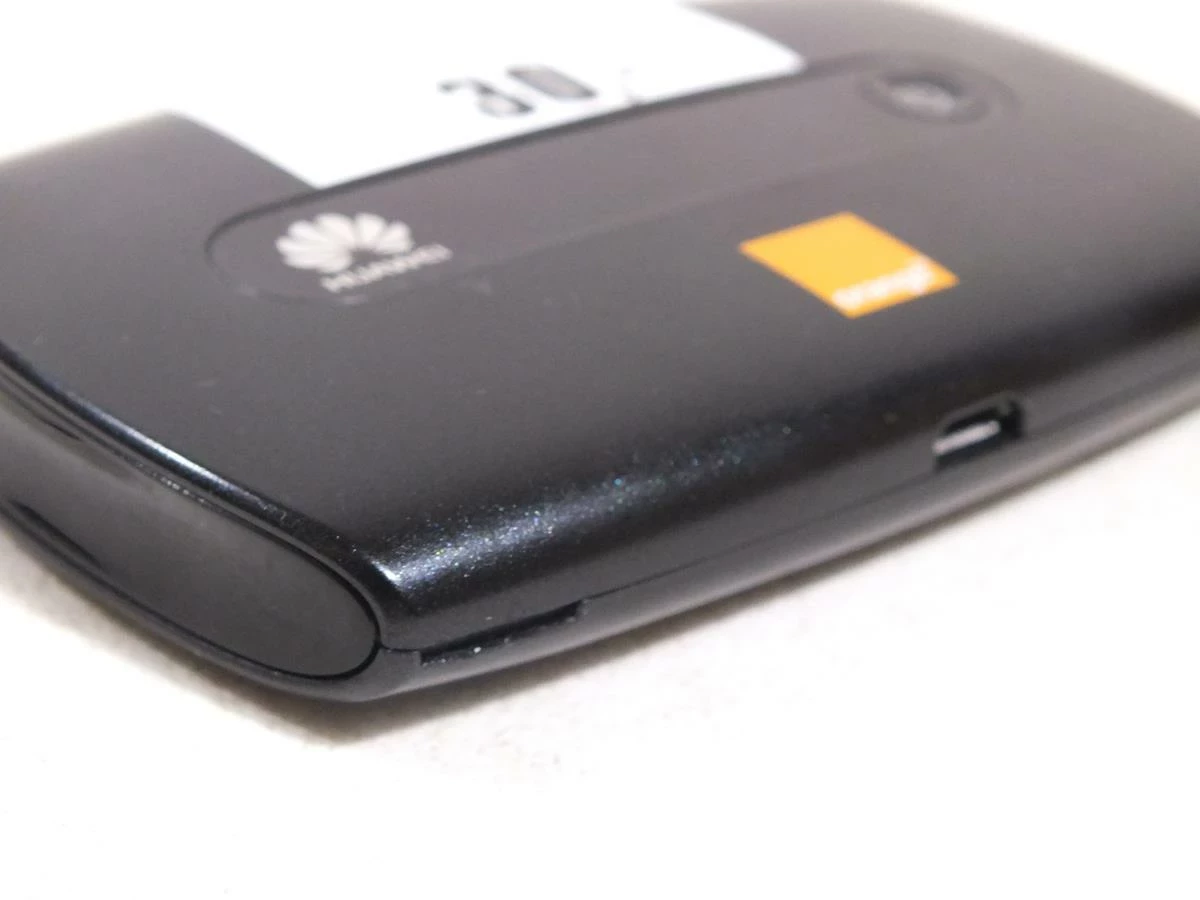 e5251s-2-huawei-router-na-karte-sim-stan-11323-2