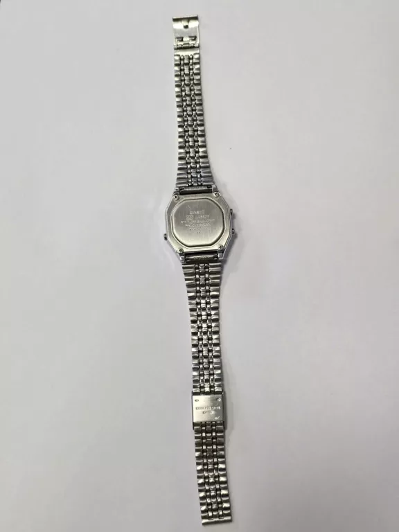 ZEGAREK CASIO LA680W