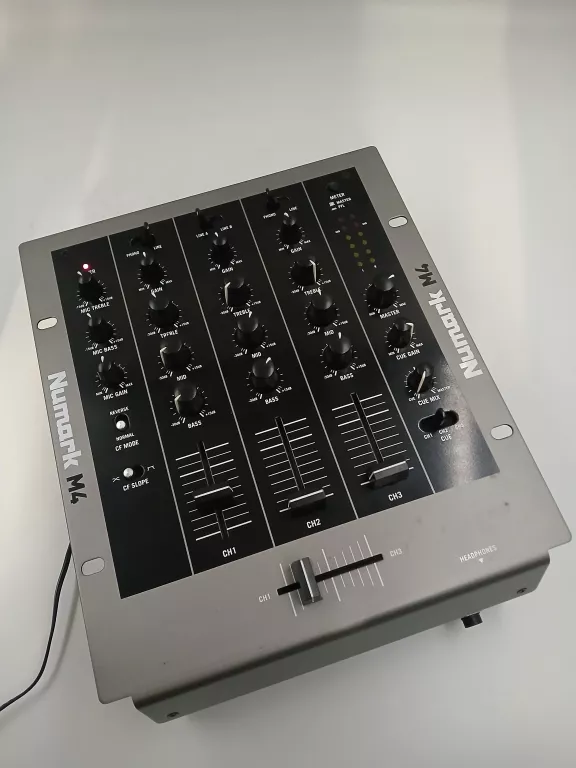 MIKSER NUMARK M4 3 - KANAŁOWY