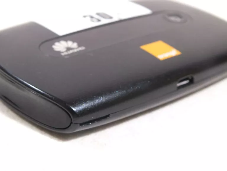 e5251s-2-huawei-router-na-karte-sim-stan-11323-2