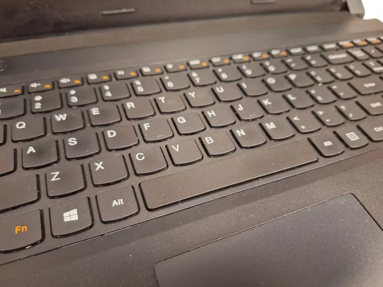 LAPTOP LENOVO B50-70 I5-4210U/4GB RAM/500GB//ŁADOWARKA