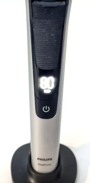 GOLARKA PHILIPS ONEBLADE PRO QP6520/20 Z ŁADOWARKĄ
