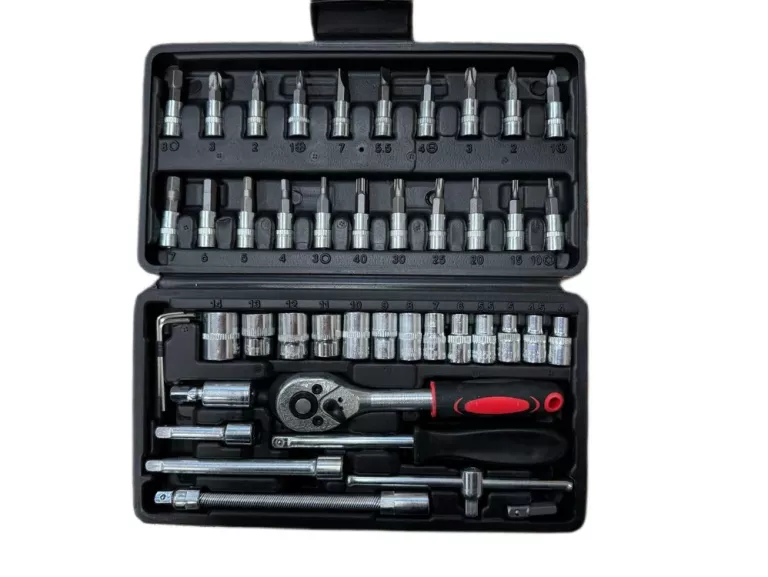 zestaw-narzedzi-46-elementow-klucz-i-nasadki-karmelicka-45a-krakow