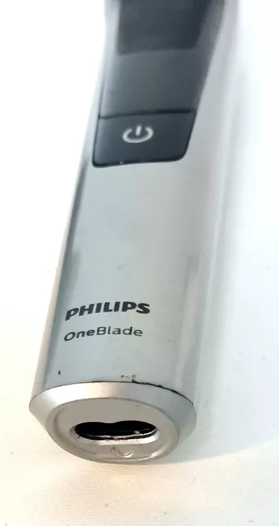 GOLARKA PHILIPS ONEBLADE PRO QP6520/20 Z ŁADOWARKĄ