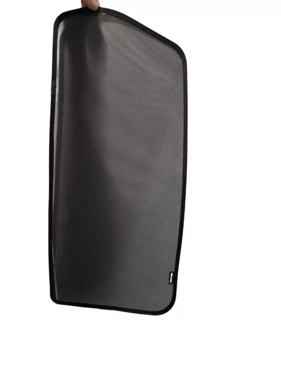 oslony-przeciwsloneczne-volskwagen-golf-pokrowiec-sloneczniki-zaslonki-sikorskiego-40-ketrzyn