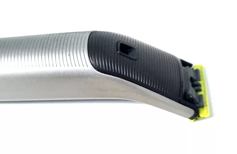 GOLARKA PHILIPS ONEBLADE PRO QP6520/20 Z ŁADOWARKĄ