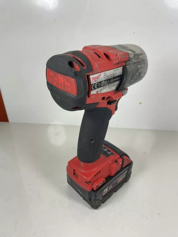 KLUCZ UDAROWY MILWAUKEE M18 FMTIWF12 Z ŁADOWARKĄ