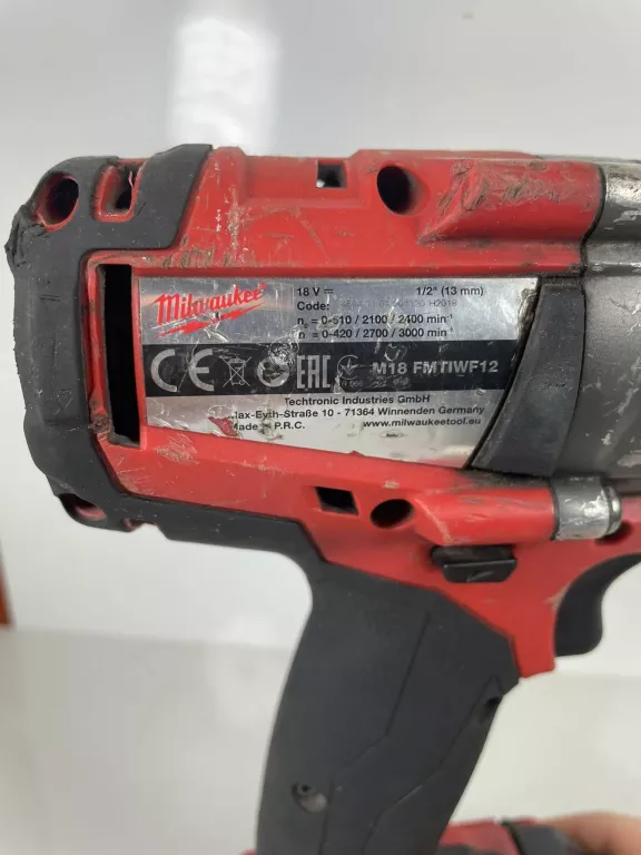 KLUCZ UDAROWY MILWAUKEE M18 FMTIWF12 Z ŁADOWARKĄ