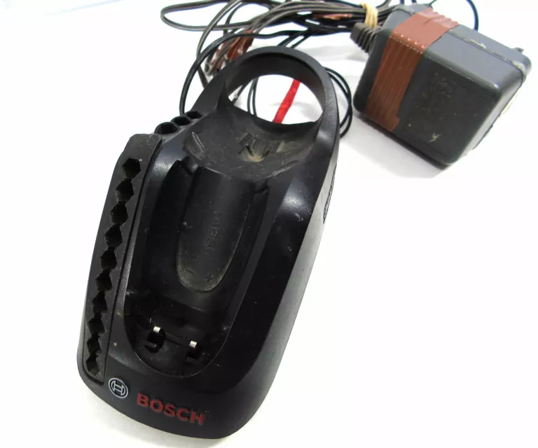 WKRĘTAK AKUMULATOROWY BOSCH IXO 797 + ŁADOWARKA