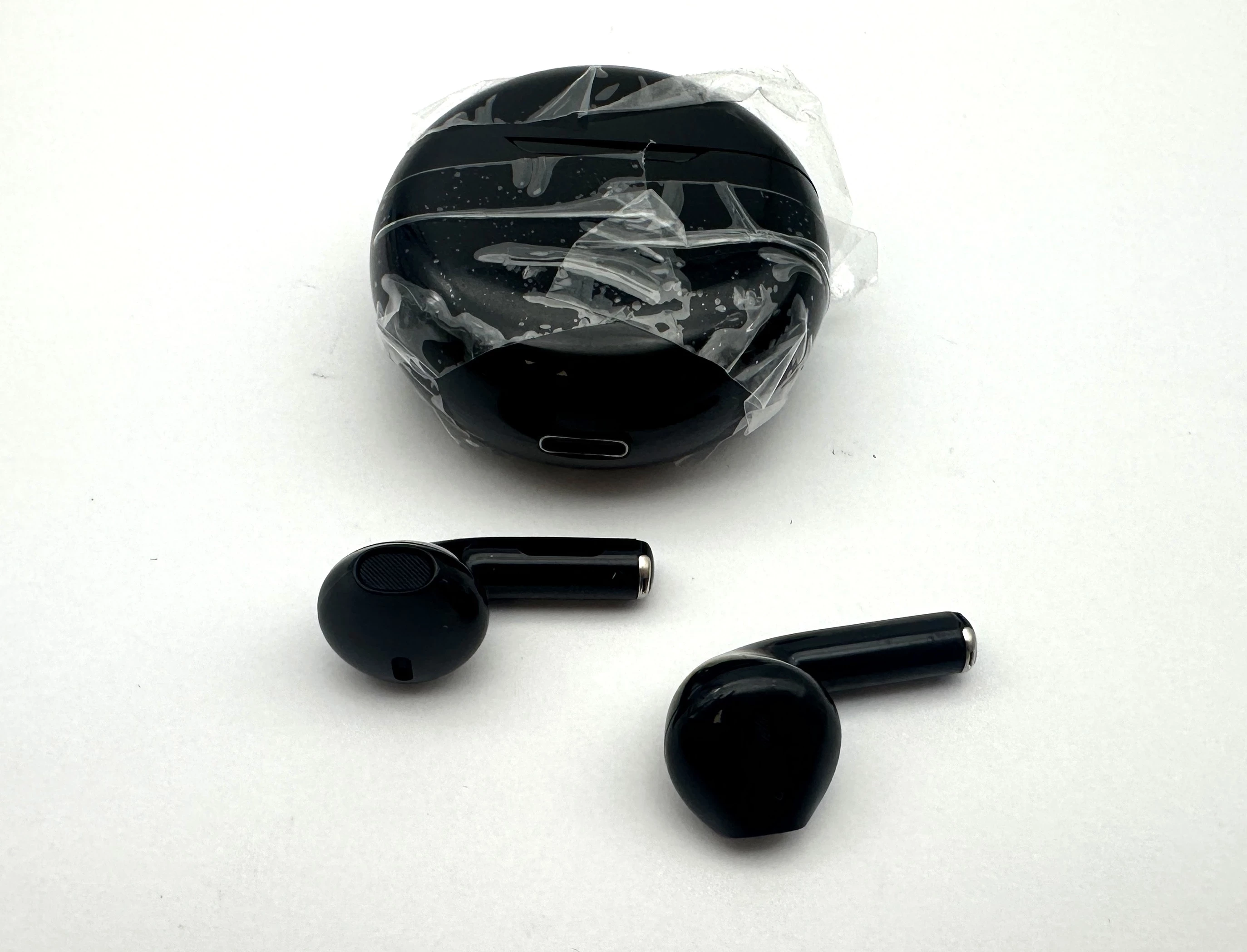 sluchawki-bezprzewodowe-rozne-kolory-legionow-28-torun