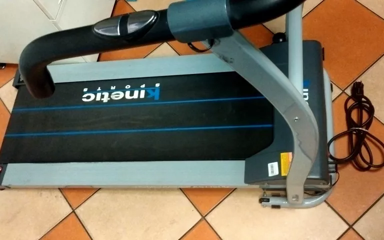 BIEŻNIA ELEKTRYCZNA KINETIC DO 10 KM 1600