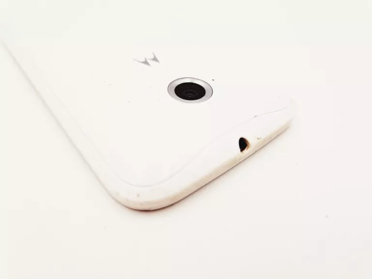 TELEFON MOTOROLA MOTO E OPIS
