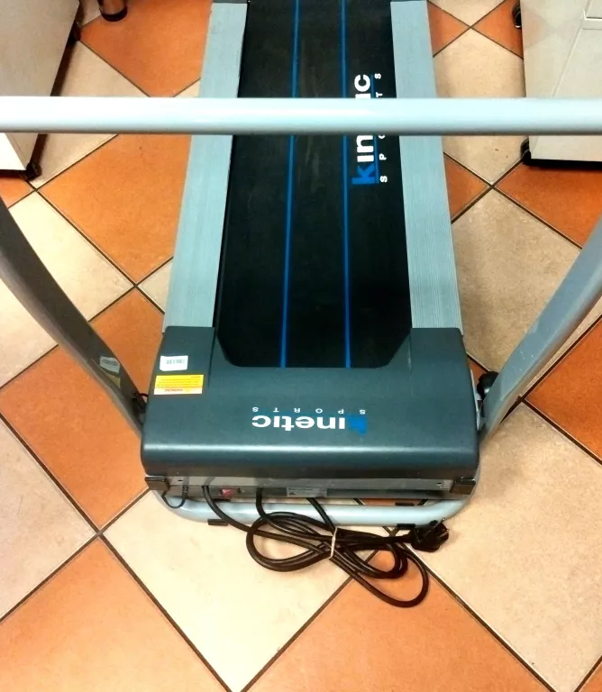 BIEŻNIA ELEKTRYCZNA KINETIC DO 10 KM 1600