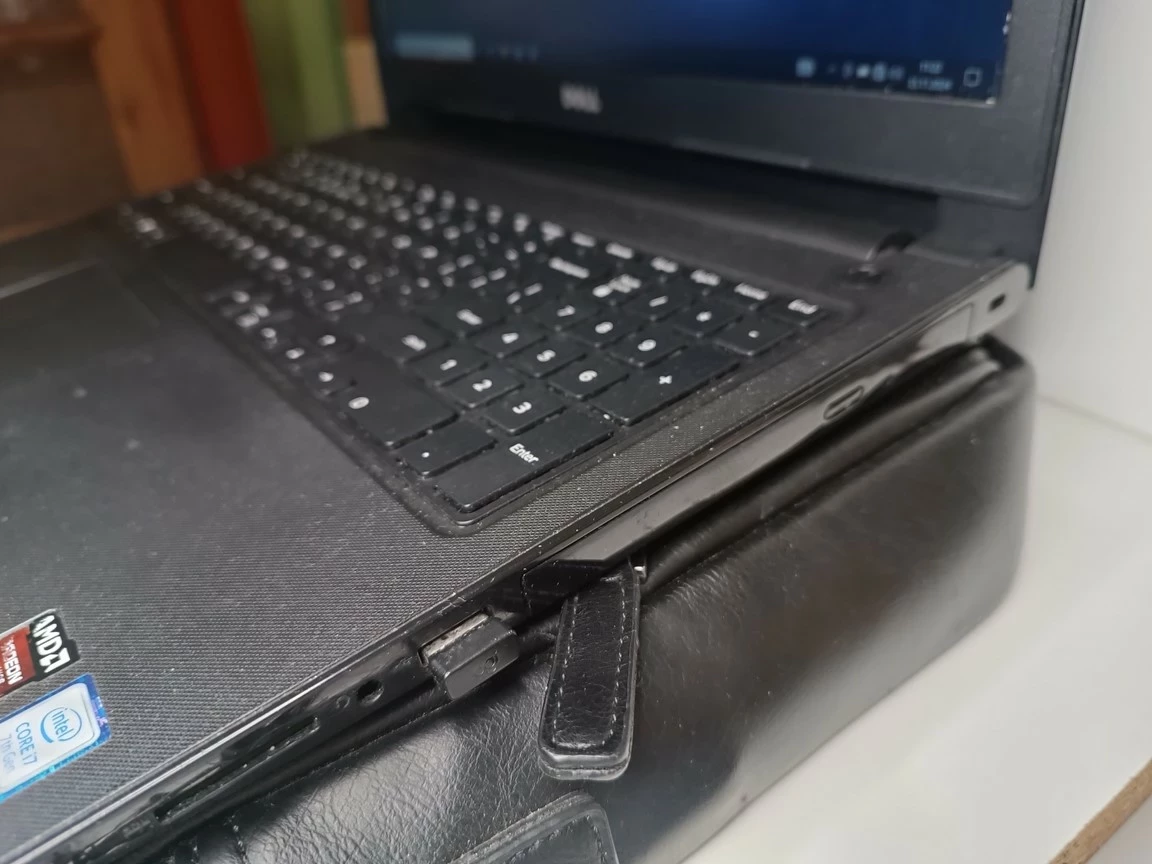 laptop-dell-inspiron-15-8gb256gb-zasilacz-myszka-torba-wielkosc-pamieci-ram-200941-2185