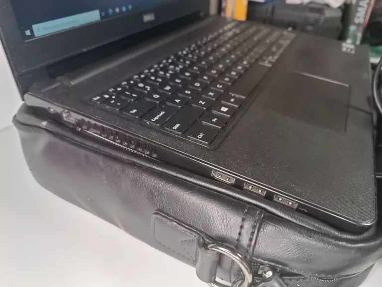 laptop-dell-inspiron-15-8gb256gb-zasilacz-myszka-torba-pojemnosc-dysku-256