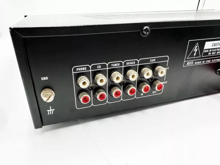 WZMACNIACZ ROTEL RA-810A