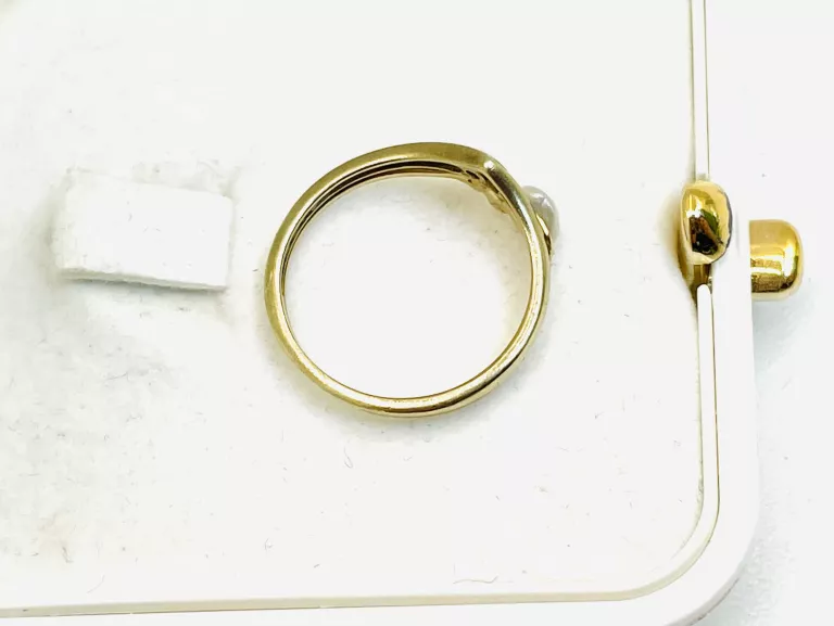 drobniutki-zloty-pierscionek-p585-r9-150-g-material-15835-2