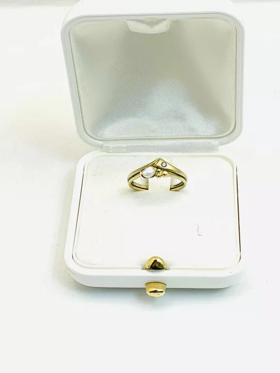 drobniutki-zloty-pierscionek-p585-r9-150-g-staromiejska-6-jawor