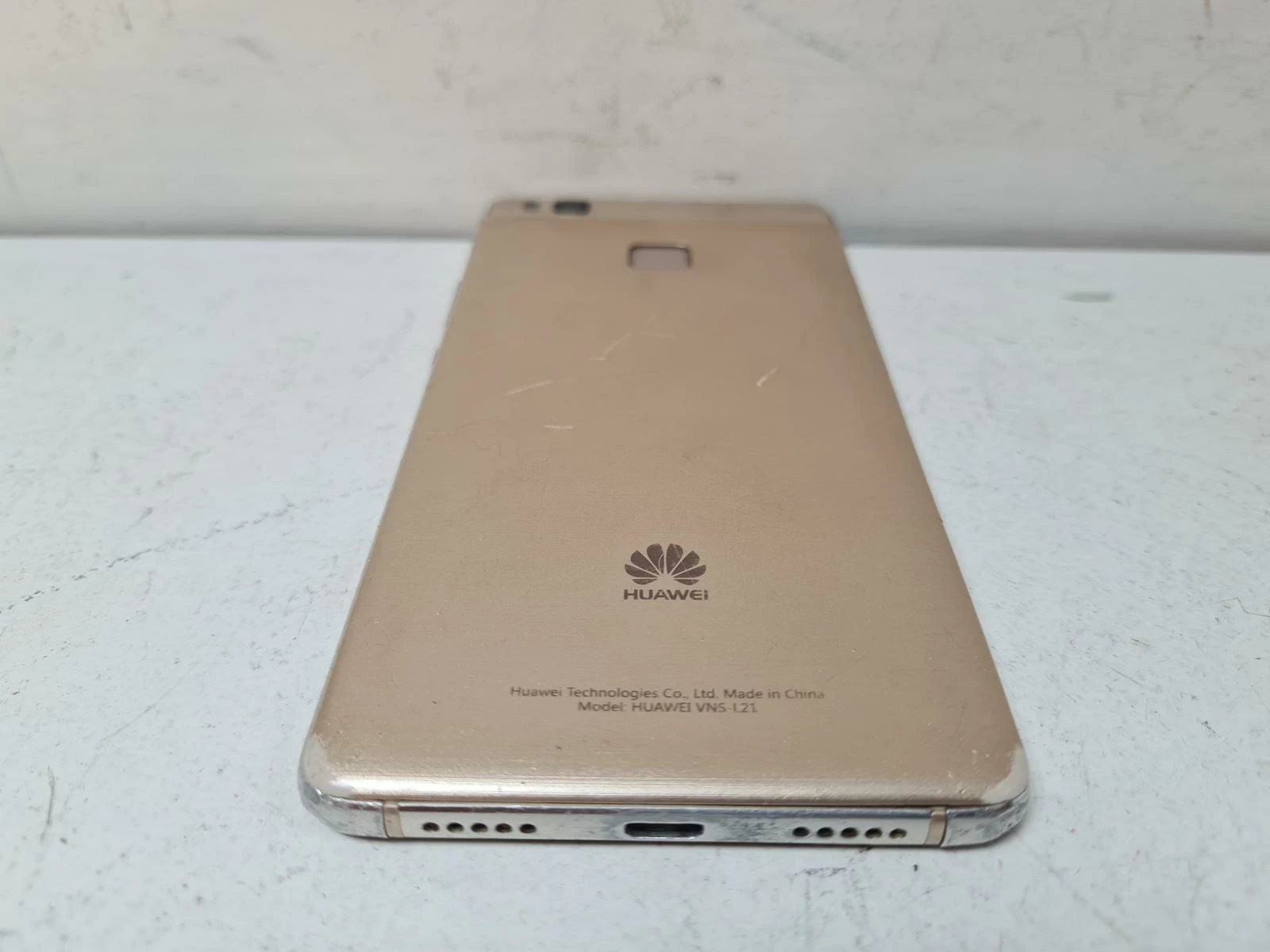 telefon-huawei-p9-lite-w-pudelku-stan-11323-2