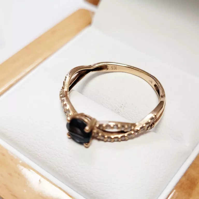 zloty-pierscionek-z-diamentami-i-topazem-yes-certyfikat-stan-11323-2