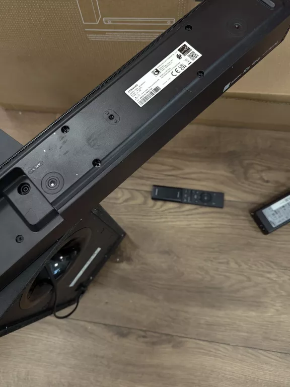 SOUNDBAR SAMSUNG HW-B550