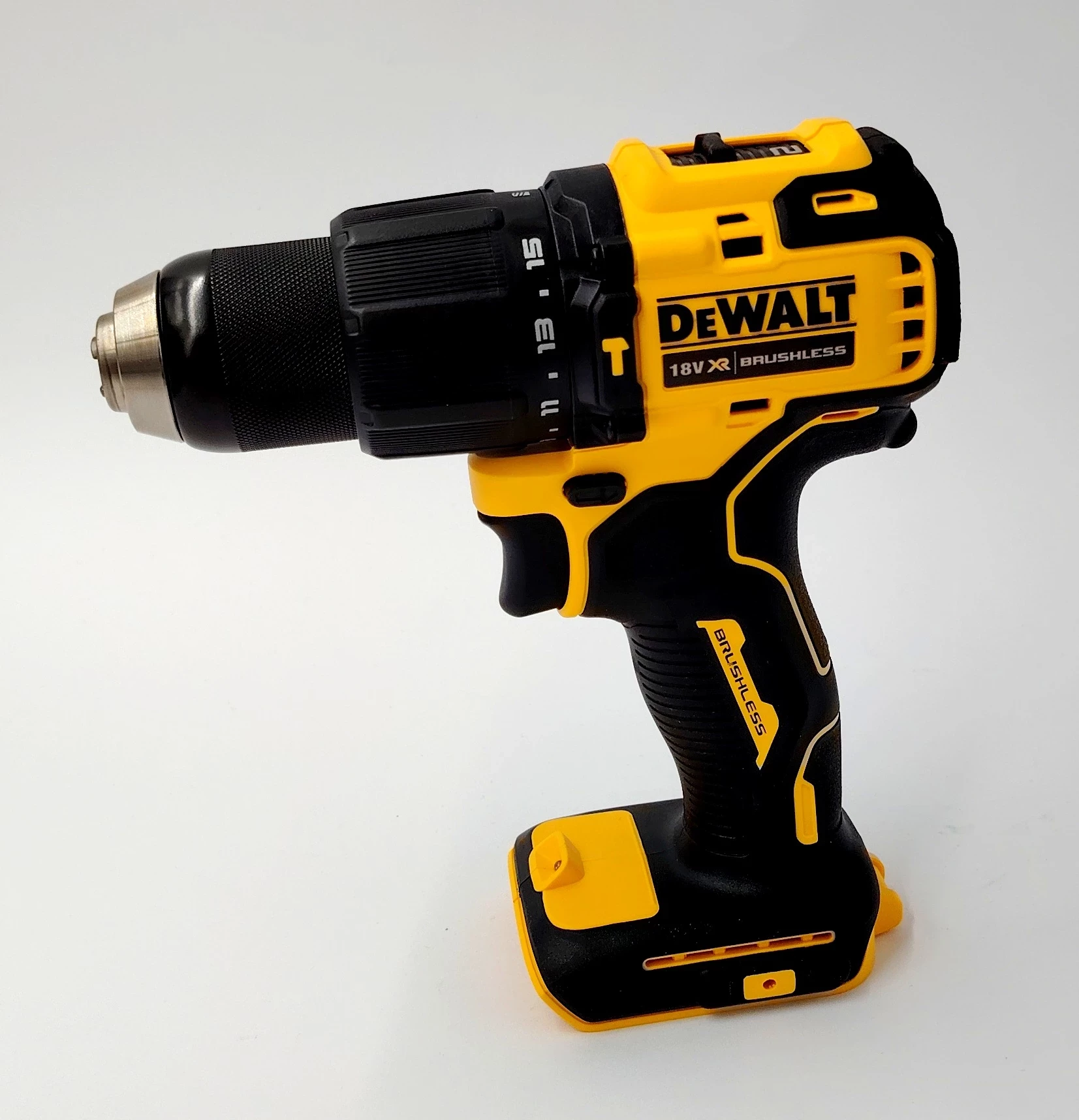 2-biegowa-wiertarko-wkretarka-udarowa-dewalt-dcd709n-gdanska-26-bydgoszcz