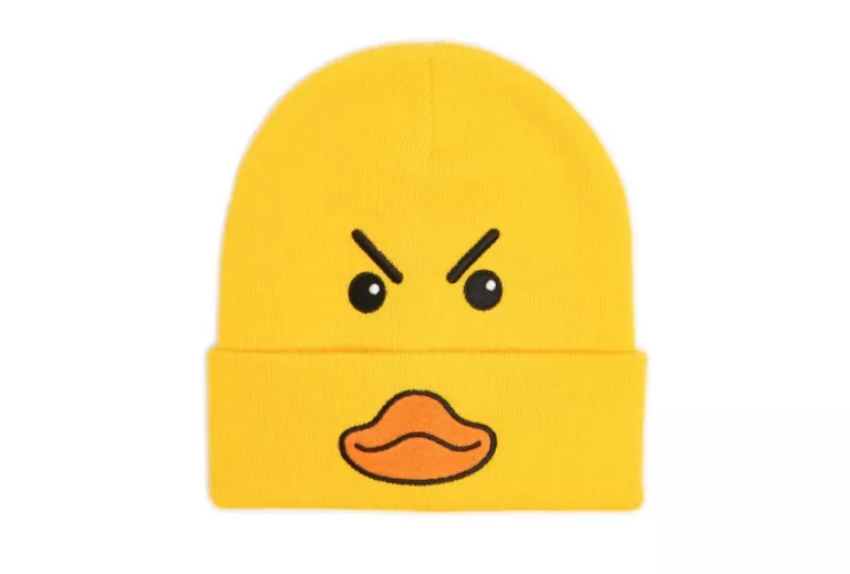 CZAPKA BEANIE Z MOTYWEM KACZKI CROPP