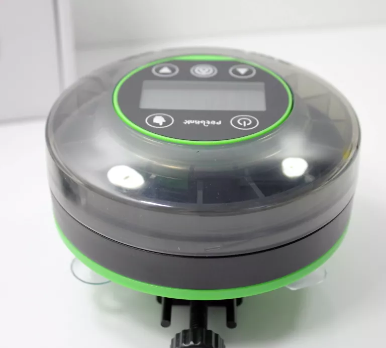 petbank-automatyczny-podajnik-dla-ryb-do-akwarium-stan-11323-2