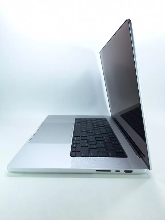 LAPTOP APPLE MACBOOK PRO 2021 16,2" M1 PRO 16GBRAM KOMPLET + DOKUMENTY