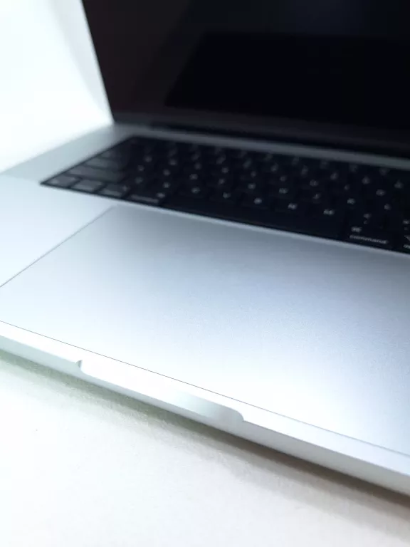 LAPTOP APPLE MACBOOK PRO 2021 16,2" M1 PRO 16GBRAM KOMPLET + DOKUMENTY
