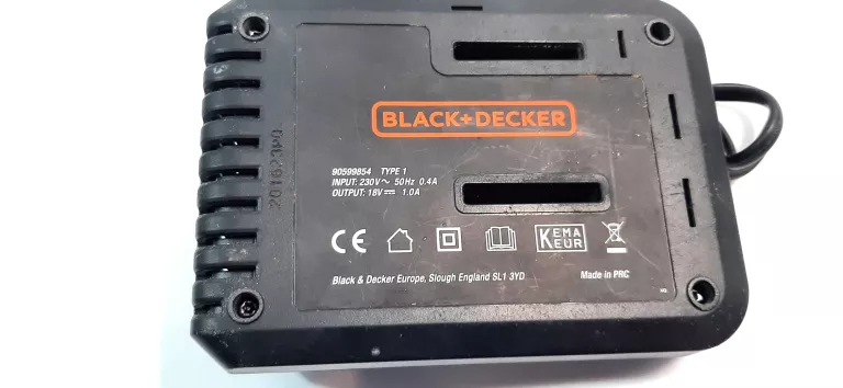 ŁADOWARKA BLACK + DECKER WRAZ Z 2 AKU LITHIUM 18V