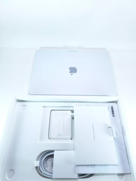 LAPTOP APPLE MACBOOK PRO 2021 16,2" M1 PRO 16GBRAM KOMPLET + DOKUMENTY