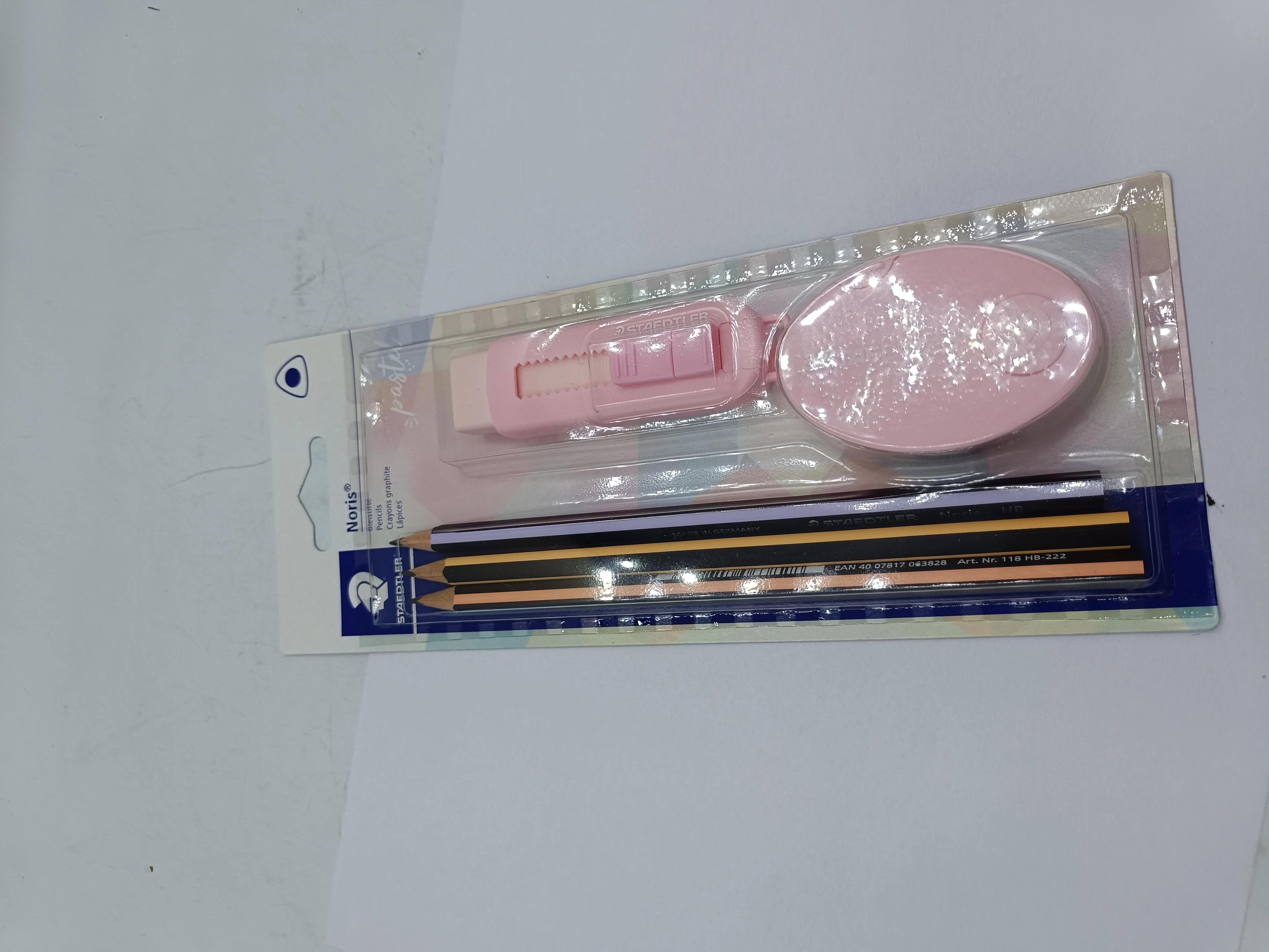 zestaw-z-olowkami-noris-stan-11323-2